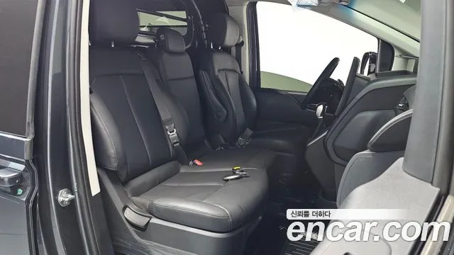 2025 Hyundai Staria Cargo 3-Seater Sold VIN KMFYDX71BSC188900 – photo 22