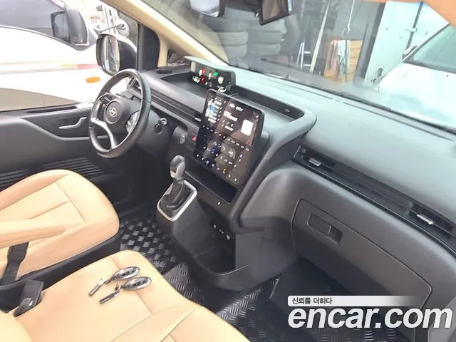 2025 Hyundai Staria Cargo 3-Seater Sold VIN KMFYDX71BSC192782 – side profile