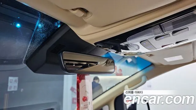 2025 Hyundai Staria Cargo 3-Seater Sold VIN KMFYDX71BSC202058 – exterior detail