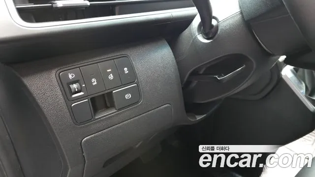 2025 Hyundai Staria Cargo 3-Seater Sold VIN KMFYDX71BSC214053 – dashboard
