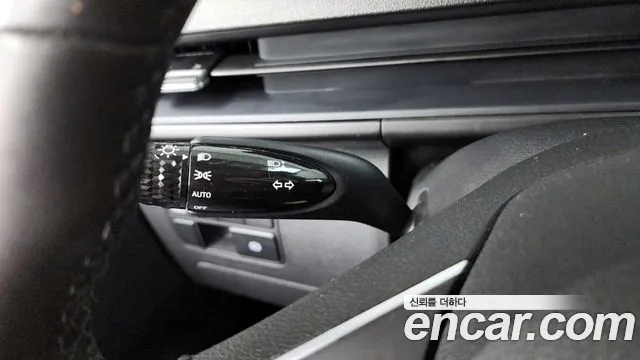 2025 Hyundai Staria Cargo 3-Seater Sold VIN KMFYDX71BSU230591 – interior seats