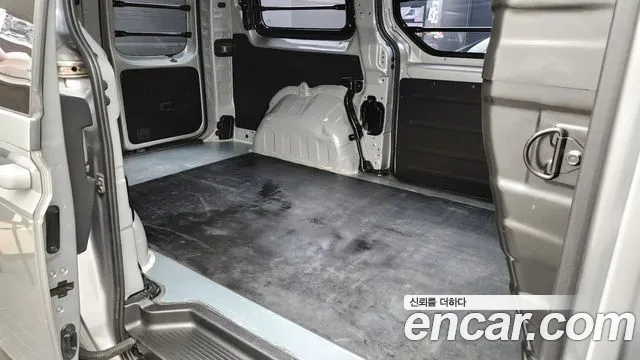 2025 Hyundai Staria Cargo 3-Seater Sold VIN KMFYDX71BSU230591 – photo 19