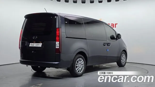 2022 Hyundai Staria L3.5 Cargo 3-Seater Sold VIN KMFYDX73BNU018524 – front exterior