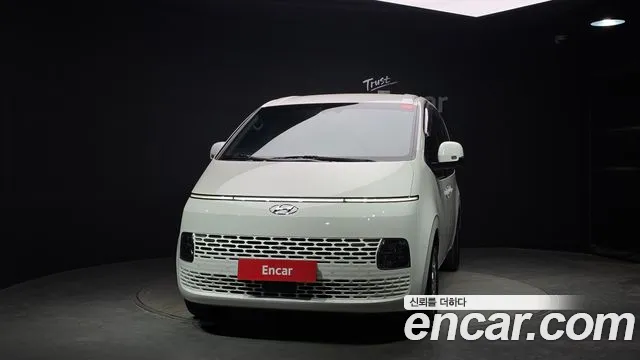 2024 Hyundai Staria L3.5 Cargo 3-Seater Sold VIN KMFYDX73BRU177236 – exterior detail