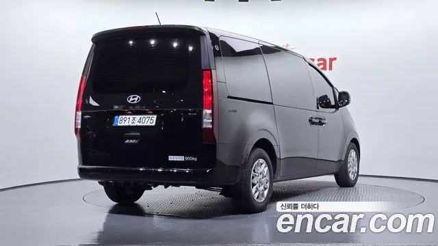 2025 Hyundai Staria L3.5 Cargo 3-Seater Sold VIN KMFYDX73BSU253864 – front exterior