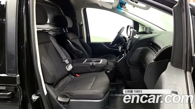 2022 Hyundai Staria Cargo 3-Seater Sold VIN KMFYFX71BNU058068 – front exterior 2022 Hyundai Staria Cargo 3-Seater Sold VIN KMFYFX71BNU058068 – front exterior