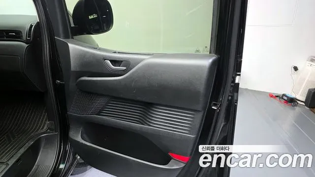 2022 Hyundai Staria Cargo 3-Seater Sold VIN KMFYFX71BNU058068 – trunk area 2022 Hyundai Staria Cargo 3-Seater Sold VIN KMFYFX71BNU058068 – trunk area