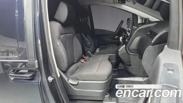 2023 Hyundai Staria Cargo 3-Seater Sold VIN KMFYFX71BPU087437 – photo 18 2023 Hyundai Staria Cargo 3-Seater Sold VIN KMFYFX71BPU087437 – photo 18
