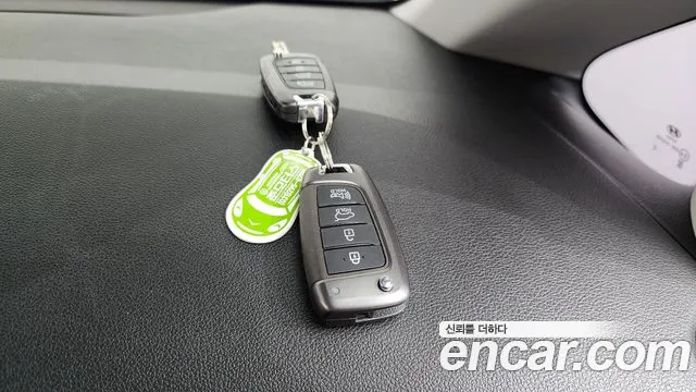 2022 Hyundai Staria Cargo 5-Seater Sold VIN KMFYGX71BNU017085 – interior seats