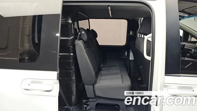 2022 Hyundai Staria Cargo 5-Seater Sold VIN KMFYGX71BNU038357 – front exterior