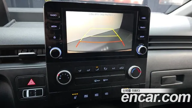 2022 Hyundai Staria Cargo 5-Seater Sold VIN KMFYGX71BNU065532 – interior seats