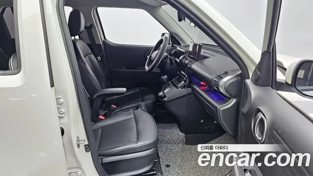 2023 Hyundai Casper Turbo Inspiration Sold VIN KMHB5516BPW042349 – interior seats 2023 Hyundai Casper Turbo Inspiration Sold VIN KMHB5516BPW042349 – interior seats