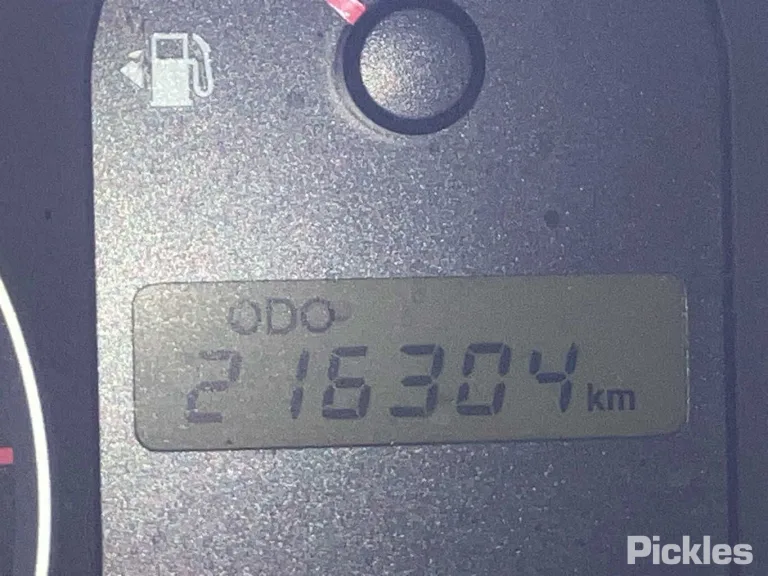 2007 Hyundai Getz Damaged VIN KMHBT51BR7U650401 – engine bay