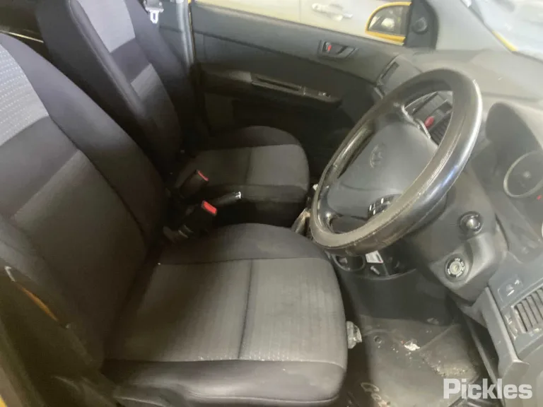 2007 Hyundai Getz Damaged VIN KMHBT51BR7U650401 – photo 22