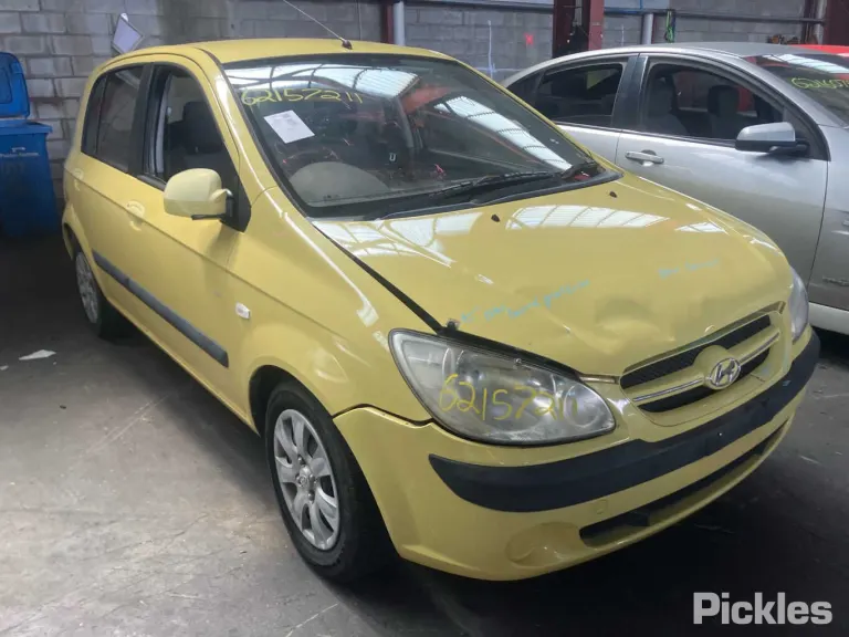 2007 Hyundai Getz Damaged VIN KMHBT51BR7U650401 – photo 26