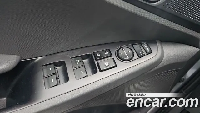 2018 Hyundai Ioniq Electric Q Sold VIN KMHC051HFJU013870 – side profile