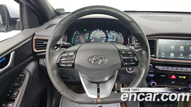 2018 Hyundai Ioniq Electric Q Sold VIN KMHC051HFJU013870 – photo 12