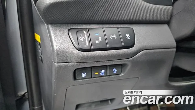 2018 Hyundai Ioniq Electric Q Sold VIN KMHC051HFJU013870 – photo 13