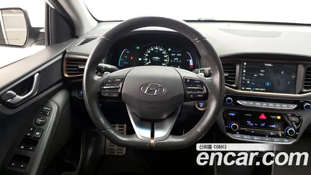 2018 Hyundai Ioniq Electric Q Sold VIN KMHC051HFJU016154 – photo 18