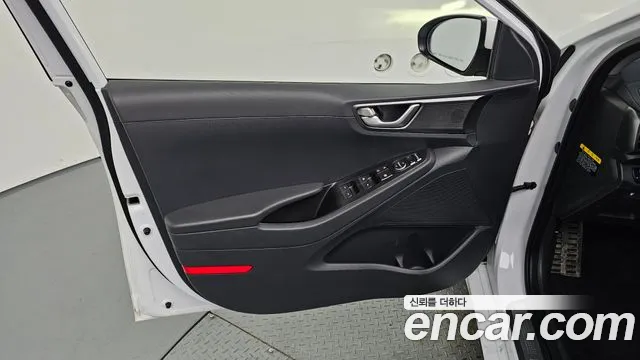 2020 Hyundai The New Ioniq Electric Q Sold VIN KMHC051JFLU065792 – interior seats 2020 Hyundai The New Ioniq Electric Q Sold VIN KMHC051JFLU065792 – interior seats