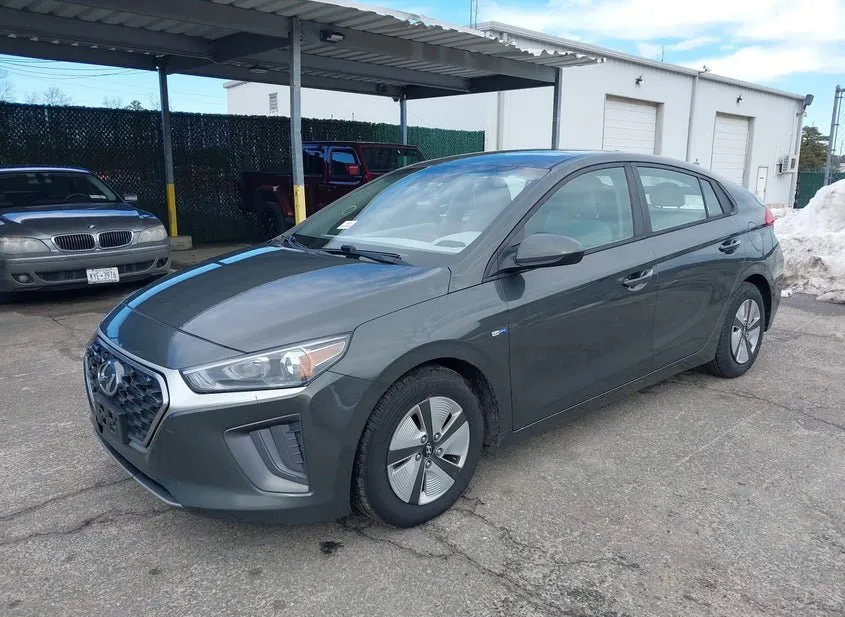 2020 HYUNDAI Ioniq Used VIN KMHC65LC0LU220195 – engine bay