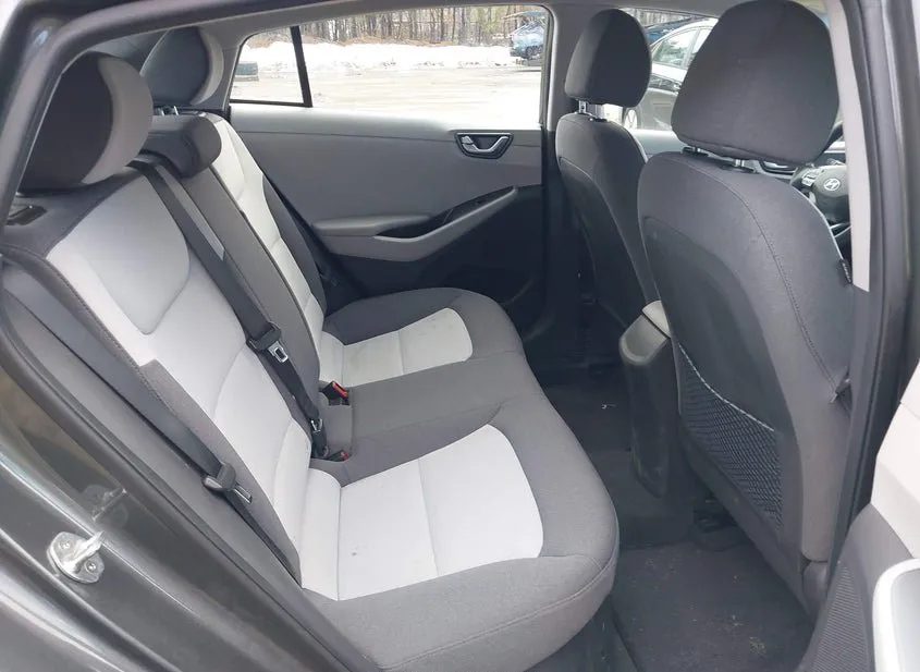 2020 HYUNDAI Ioniq Used VIN KMHC65LC0LU220195 – photo 11