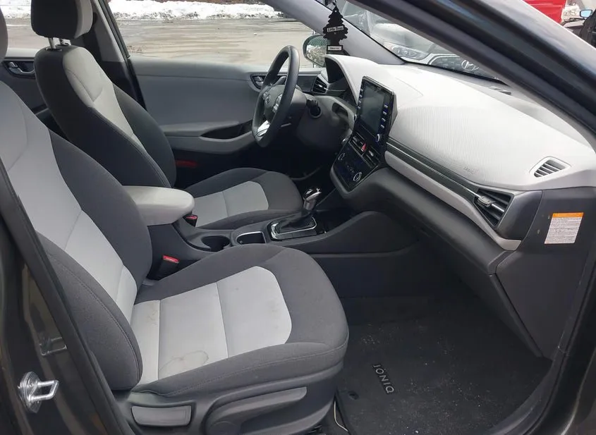 2020 HYUNDAI Ioniq Used VIN KMHC65LC0LU220195 – photo 18
