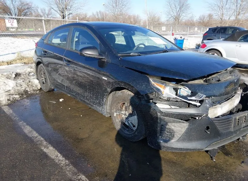 2017 HYUNDAI Ioniq Used VIN KMHC65LC2HU021950 – photo 15 2017 HYUNDAI Ioniq Used VIN KMHC65LC2HU021950 – photo 15