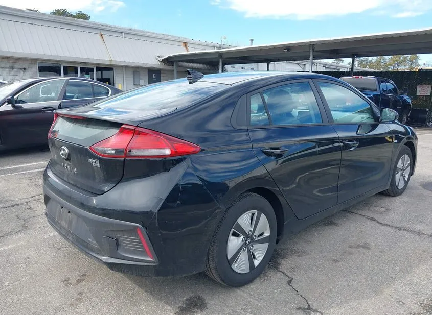2020 HYUNDAI Ioniq Used VIN KMHC65LC3LU220160 – exterior detail