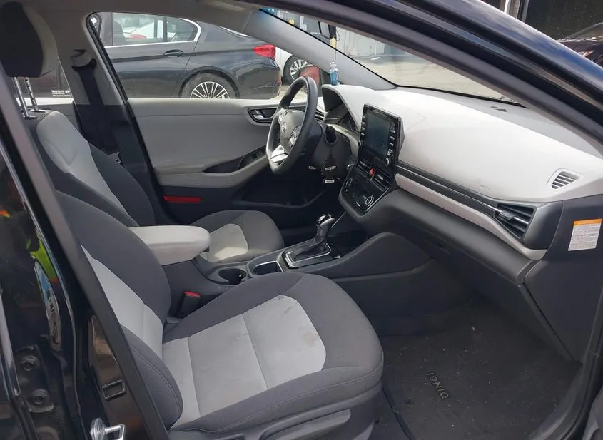 2020 HYUNDAI Ioniq Used VIN KMHC65LC3LU220160 – photo 21