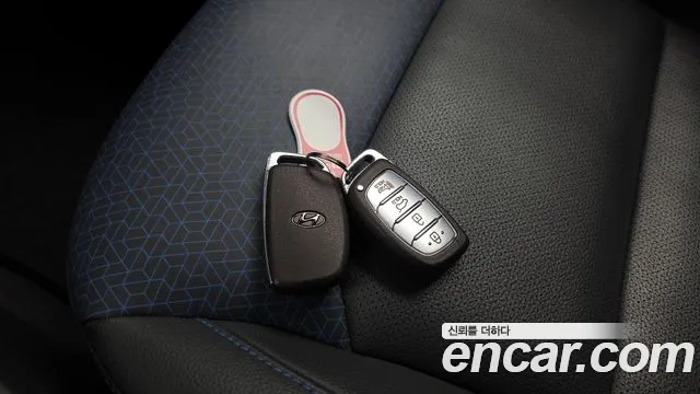 2017 Hyundai Ioniq Hybrid N Sold VIN KMHC851CGHU006817 – dashboard