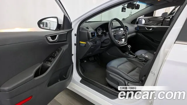 2017 Hyundai Ioniq Hybrid N Sold VIN KMHC851CGHU006817 – photo 19