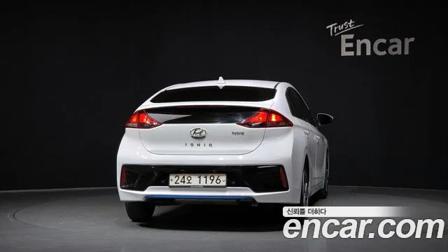 2018 Hyundai Ioniq Hybrid N Sold VIN KMHC851CGJU073603 – interior seats