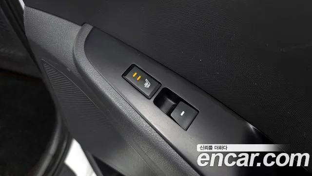 2018 Hyundai Ioniq Hybrid N Sold VIN KMHC851CGJU073603 – exterior detail