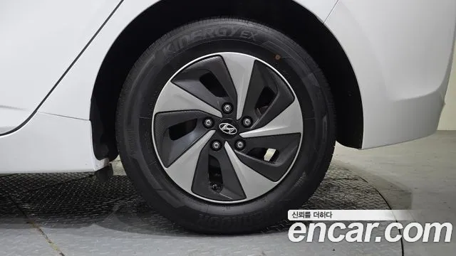 2019 Hyundai Ioniq Hybrid N VIN KMHC851CGKU141093