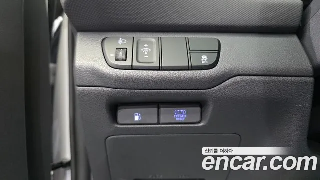 2019 Hyundai Ioniq Hybrid N Sold VIN KMHC851CGKU141093 – dashboard