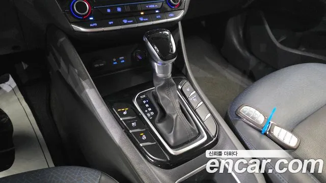 2019 Hyundai Ioniq Hybrid N Sold VIN KMHC851CGKU141093 – photo 17