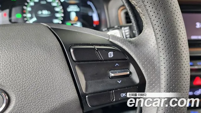 2018 Hyundai Ioniq Electric N Sold VIN KMHC851HFJU021280 – dashboard
