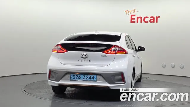 2018 Hyundai Ioniq Electric N Sold VIN KMHC851HFJU023590 – photo 14 2018 Hyundai Ioniq Electric N Sold VIN KMHC851HFJU023590 – photo 14