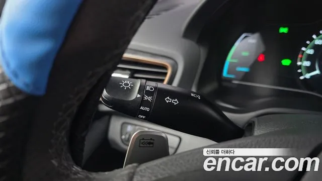 2018 Hyundai Ioniq Electric N Sold VIN KMHC851HFJU023590 – photo 17 2018 Hyundai Ioniq Electric N Sold VIN KMHC851HFJU023590 – photo 17