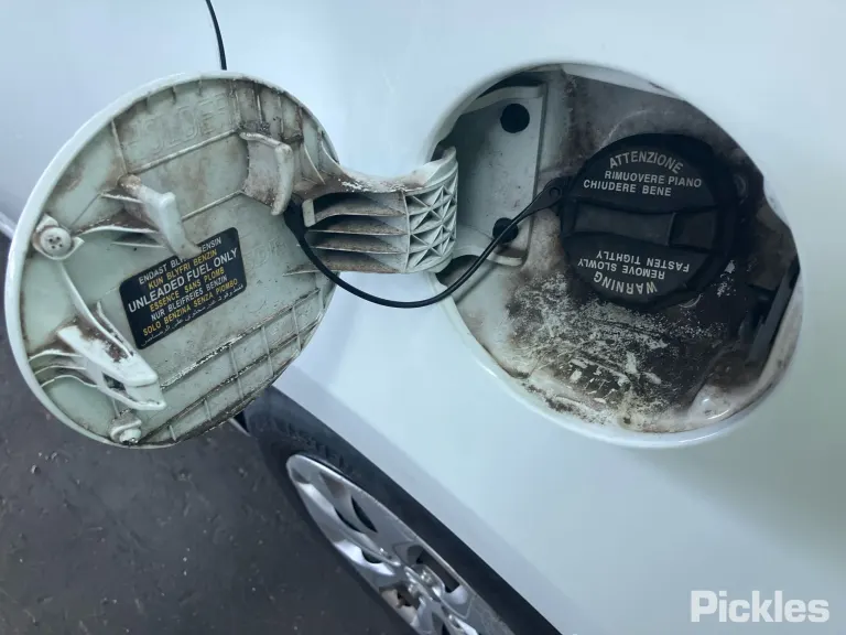 2016 Hyundai Accent Damaged VIN KMHCT51BLGU292574 – dashboard