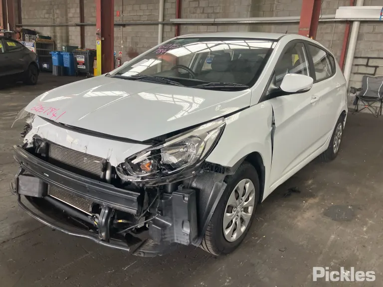 2016 Hyundai Accent Damaged VIN KMHCT51BLGU292574 – photo 12