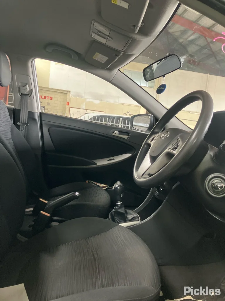 2016 Hyundai Accent Damaged VIN KMHCT51BLGU292574 – photo 28