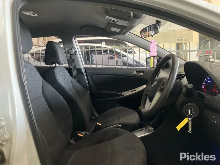 2015 Hyundai Accent Used VIN KMHCT51BTGU252482 – interior seats