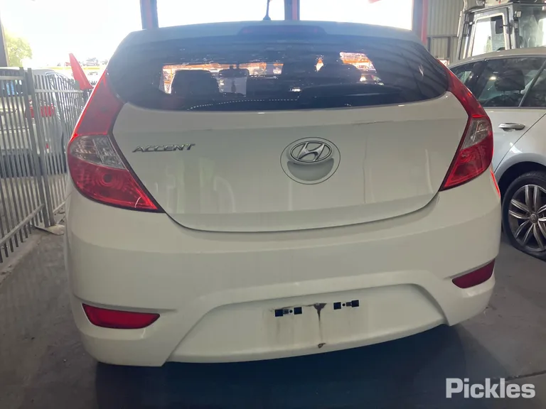 2015 Hyundai Accent Used VIN KMHCT51BTGU252482 – photo 11