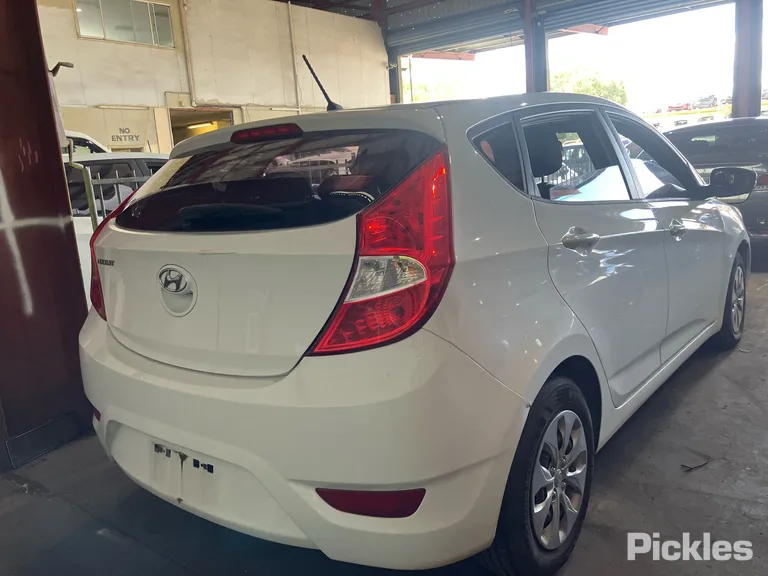 2015 Hyundai Accent Used VIN KMHCT51BTGU252482 – photo 18