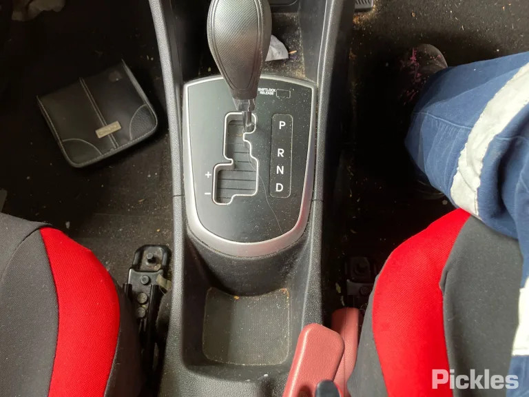 2013 Hyundai Accent Damaged VIN KMHCT51DMEU137076 – photo 25