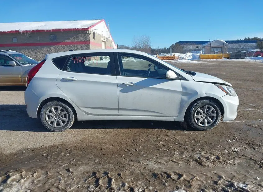 2013 HYUNDAI Accent Used VIN KMHCT5AE2DU116029 – undercarriage