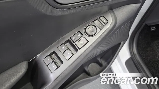 2020 Hyundai The New Ioniq Hybrid 1.6 Plug-In Hev Sold VIN KMHCX51DGLU158934 – front exterior