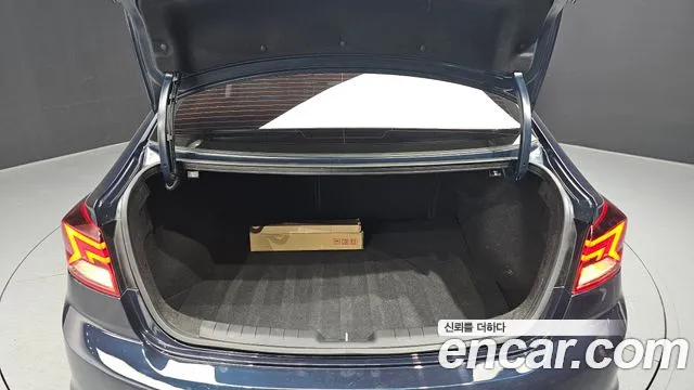 2019 Hyundai The New Avante AD 1.6 Sold VIN KMHD041EEKU920826 – odometer reading